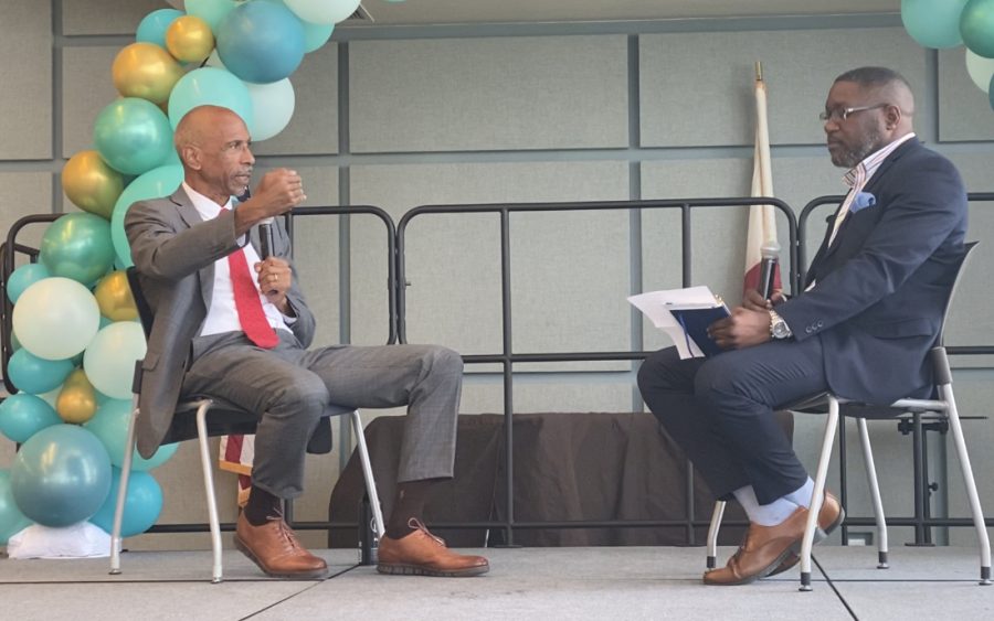 Dr.+Pedro+Noguera+%28left%29+and+Dr.+Edward+Rice+%28right%29+discuss+diversity+and+inclusion+in+higher+ed+at+the+College+Townhall+during+the+7th+Annual+Diversity+Summit.